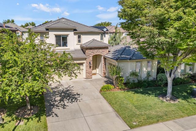 1046 Smith Way, Folsom, CA 95630