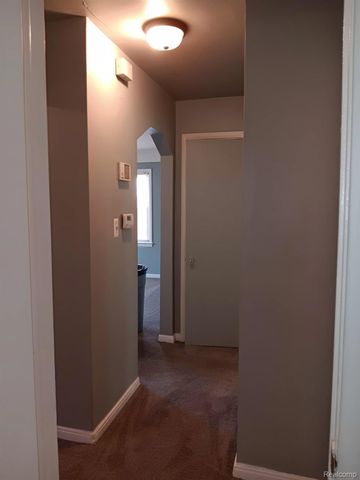 9250 PLAINVIEW, Detroit, MI 48228