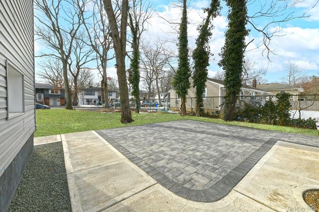 45 Crown Avenue, Huntington, NY 11743