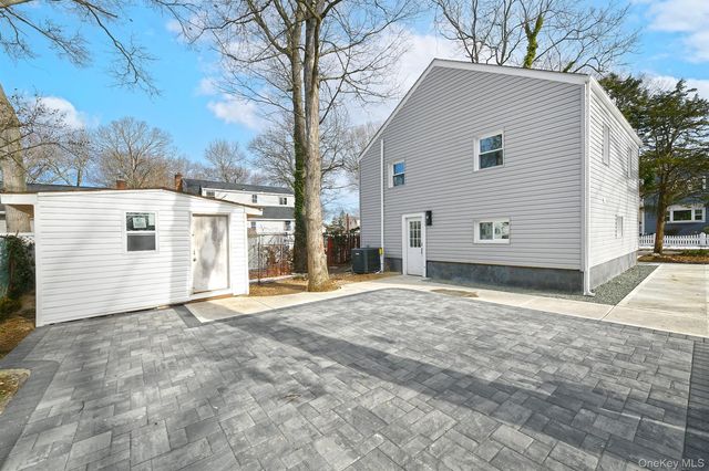 45 Crown Avenue, Huntington, NY 11743