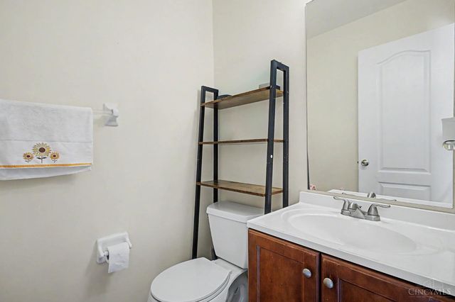 8085 Quail Meadow Lane, West Chester, OH 45069