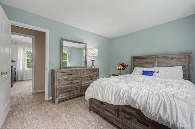 8085 Quail Meadow Lane, West Chester, OH 45069