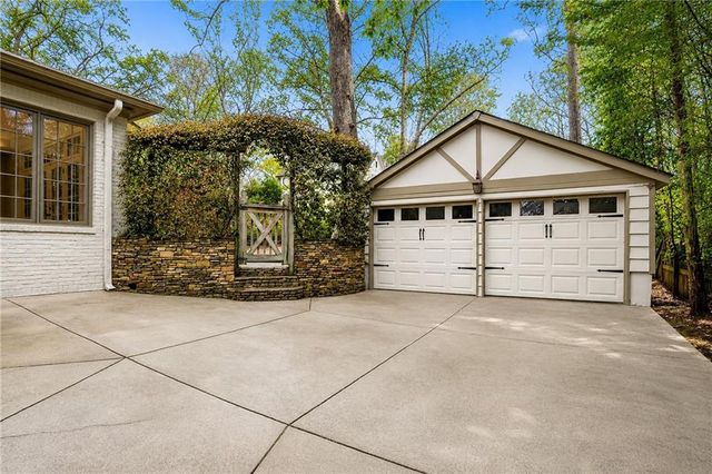 2896 North Hills Drive NE, Atlanta, GA 30305