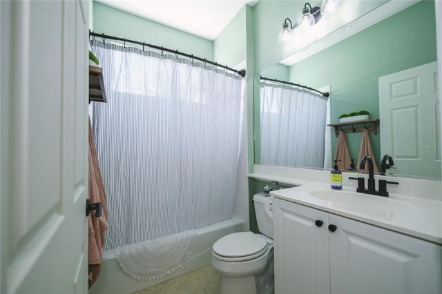 5546 WHITEHEAD STREET, Bradenton, FL 34203
