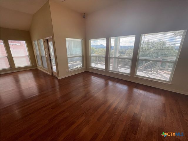 1489 Lavaca, Canyon Lake, TX 78133