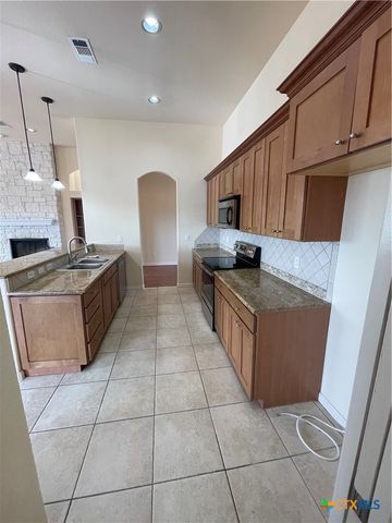 1489 Lavaca, Canyon Lake, TX 78133