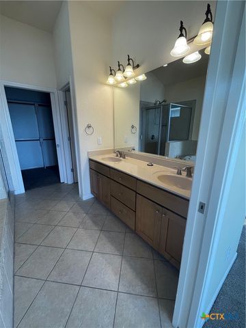 1489 Lavaca, Canyon Lake, TX 78133