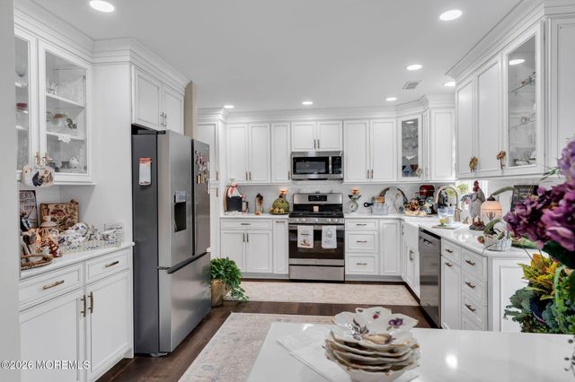 21 Turnberry Place, Jackson, NJ 08527