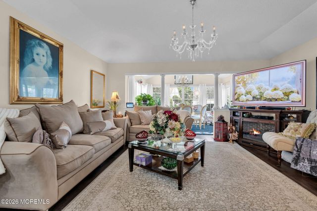 21 Turnberry Place, Jackson, NJ 08527