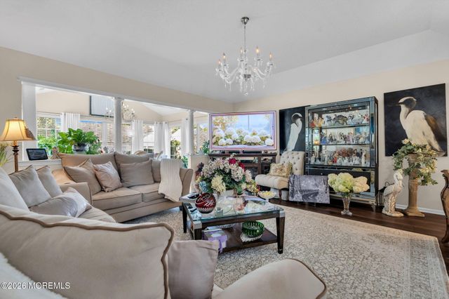21 Turnberry Place, Jackson, NJ 08527