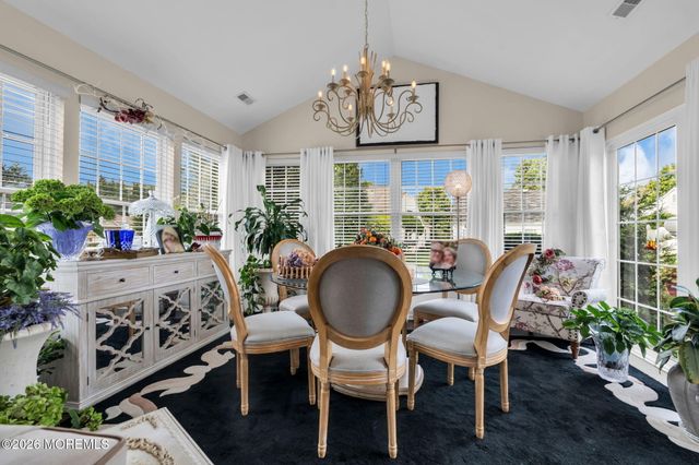 21 Turnberry Place, Jackson, NJ 08527