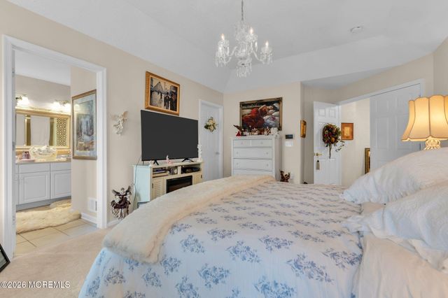 21 Turnberry Place, Jackson, NJ 08527