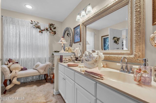 21 Turnberry Place, Jackson, NJ 08527