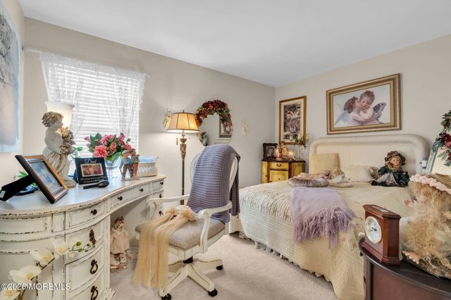 21 Turnberry Place, Jackson, NJ 08527