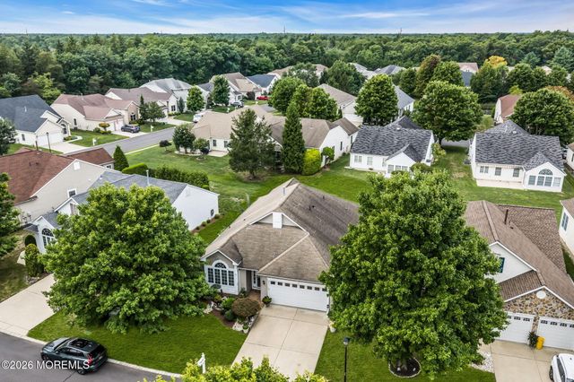 21 Turnberry Place, Jackson, NJ 08527