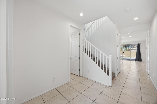 6742 W DISCOVERY Drive, Glendale, AZ 85303