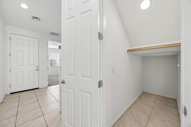 6742 W DISCOVERY Drive, Glendale, AZ 85303