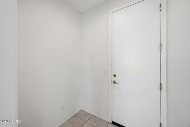6742 W DISCOVERY Drive, Glendale, AZ 85303