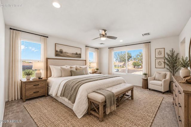 6742 W DISCOVERY Drive, Glendale, AZ 85303