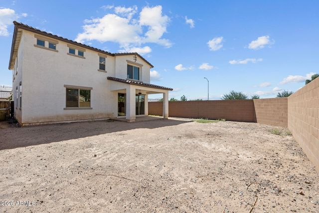 6742 W DISCOVERY Drive, Glendale, AZ 85303
