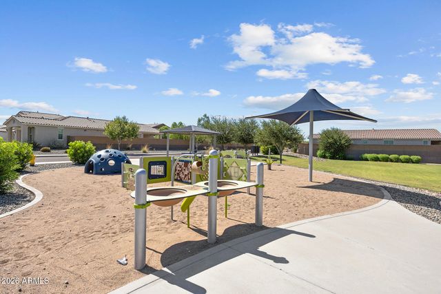 6742 W DISCOVERY Drive, Glendale, AZ 85303