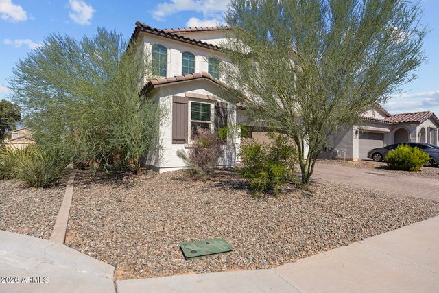 6742 W DISCOVERY Drive, Glendale, AZ 85303