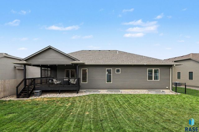 8809 W Rathburn St Street, Sioux Falls, SD 57106