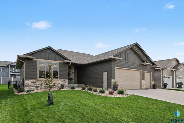 8809 W Rathburn St Street, Sioux Falls, SD 57106