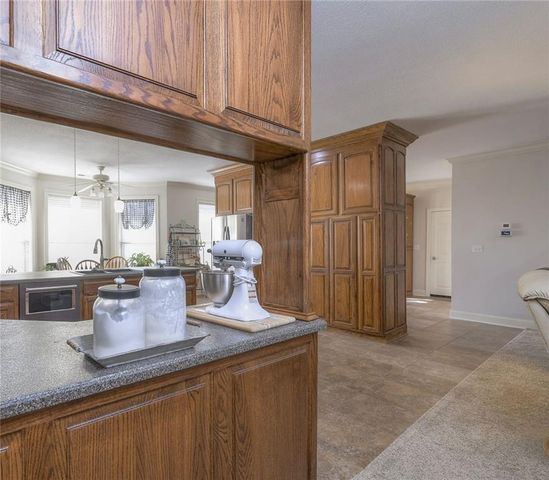 13301 E Harvest Lane, Peculiar, MO 64078