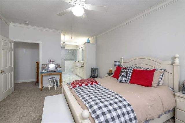 13301 E Harvest Lane, Peculiar, MO 64078