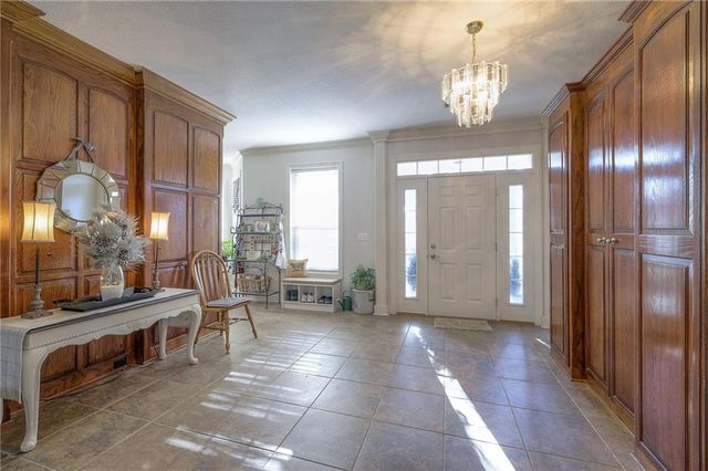 13301 E Harvest Lane, Peculiar, MO 64078