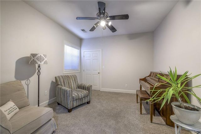 13301 E Harvest Lane, Peculiar, MO 64078