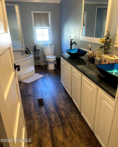 3984 Pocosin Road, Lake Waccamaw, NC 28450