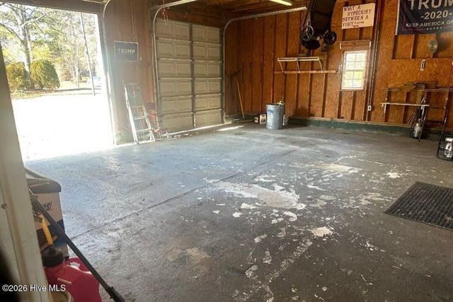 3984 Pocosin Road, Lake Waccamaw, NC 28450