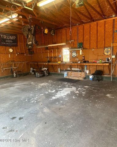 3984 Pocosin Road, Lake Waccamaw, NC 28450