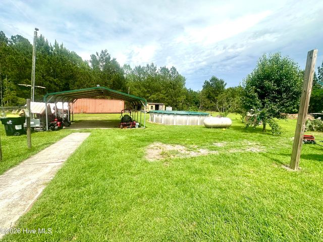 3984 Pocosin Road, Lake Waccamaw, NC 28450