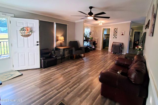 3984 Pocosin Road, Lake Waccamaw, NC 28450