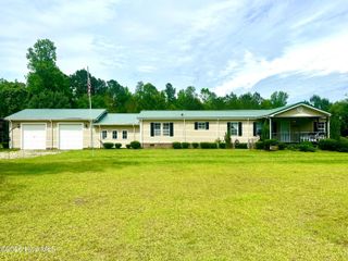 3984 Pocosin Road, Lake Waccamaw, NC 28450