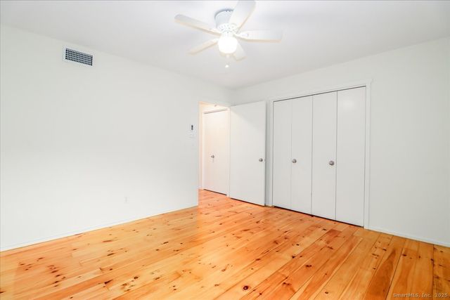 487 Heritage Village B, Southbury, CT 06488