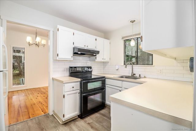 487 Heritage Village B, Southbury, CT 06488