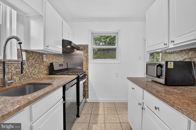 708 1ST ST, Rockville, MD 20851