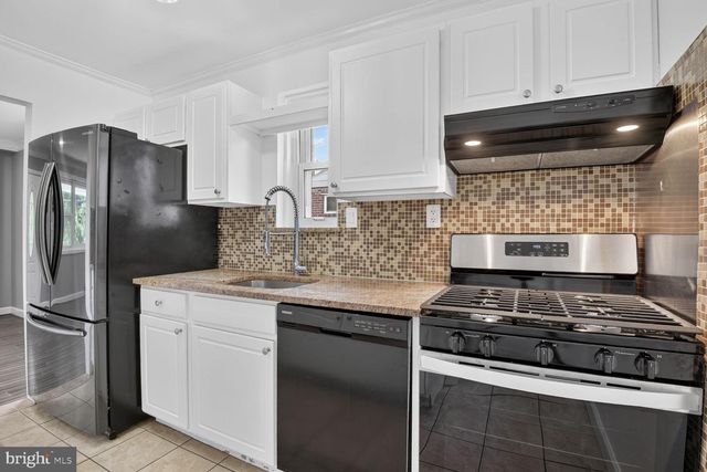 708 1ST ST, Rockville, MD 20851