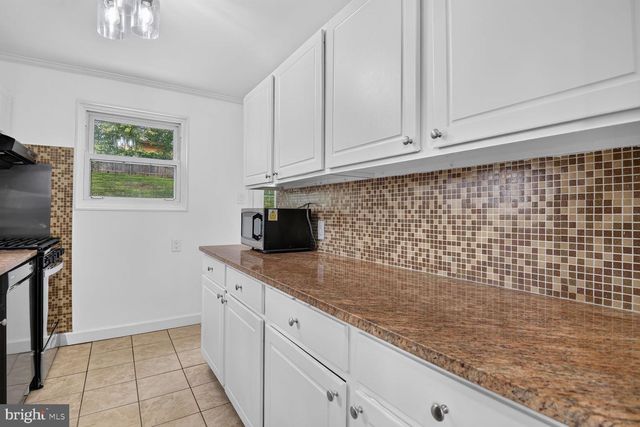 708 1ST ST, Rockville, MD 20851