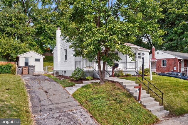 708 1ST ST, Rockville, MD 20851