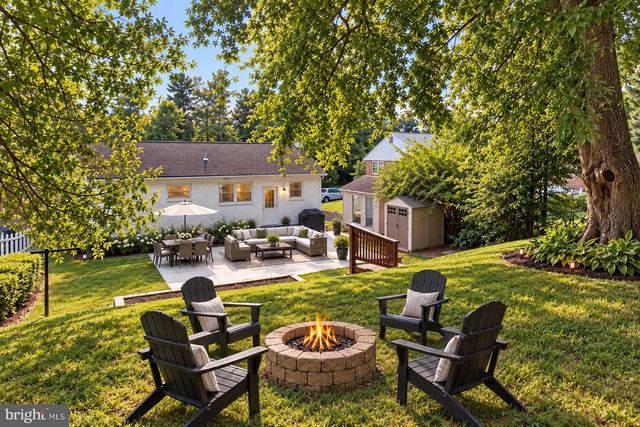 708 1ST ST, Rockville, MD 20851