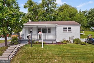 708 1ST ST, Rockville, MD 20851