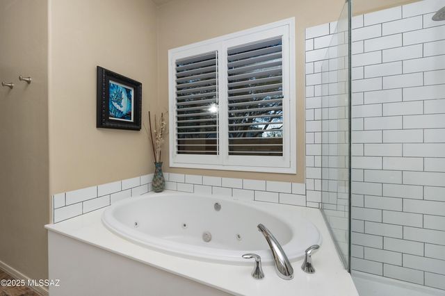 13803 E Sage Hills Drive, Vail, AZ 85641