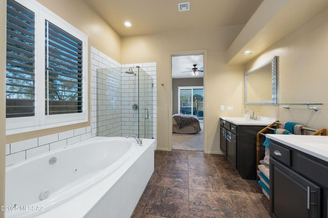 13803 E Sage Hills Drive, Vail, AZ 85641