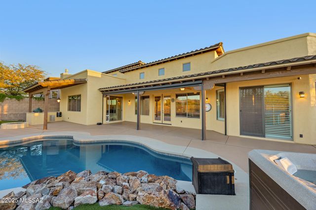 13803 E Sage Hills Drive, Vail, AZ 85641