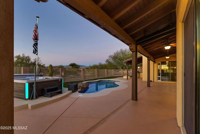 13803 E Sage Hills Drive, Vail, AZ 85641